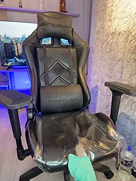 saracaball_ webcam