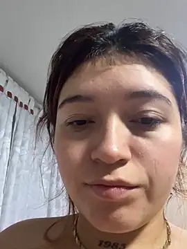 Karina_Leon