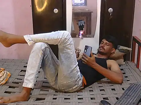 HotXKrish webcam