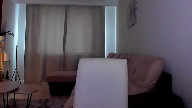 AdeleShinemm webcam