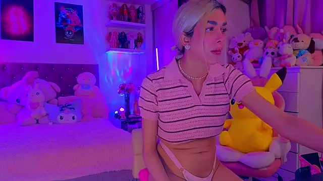 MadamBarbiee webcam
