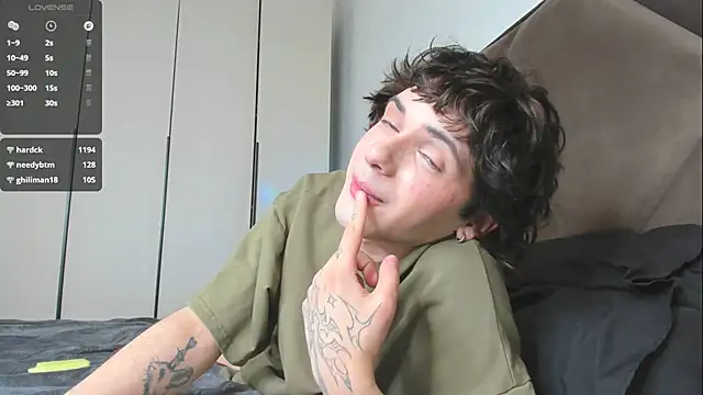 Darin - Male webcam sex chat