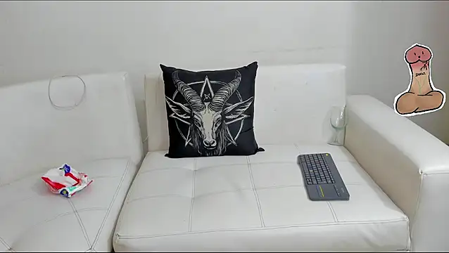 ThomasThundr webcam