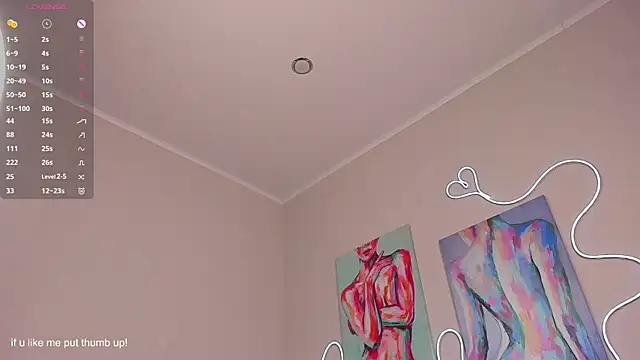 Maddie_D_Cloud webcam