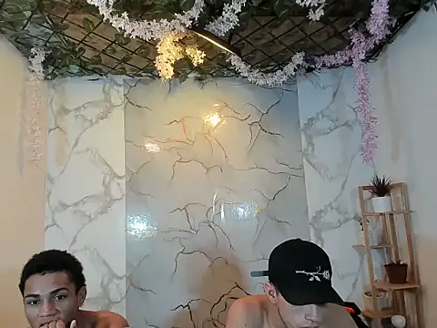 Ngelar - Couple webcam sex chat