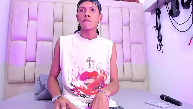 Cuteboyhenrik_os webcam