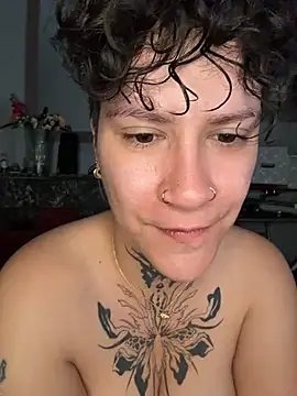 callmelouve webcam