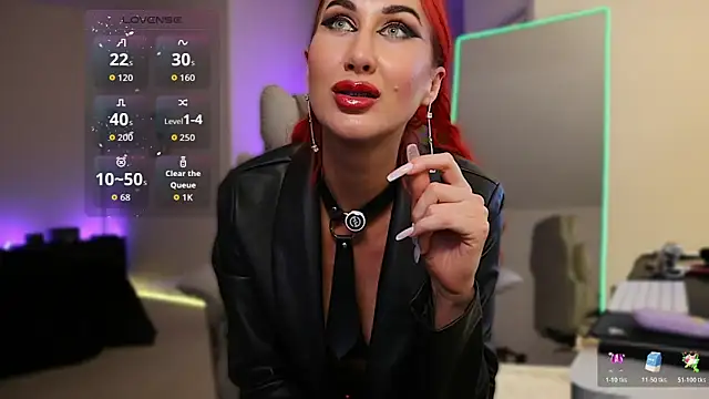 Lady_RedAlexa_RA webcam
