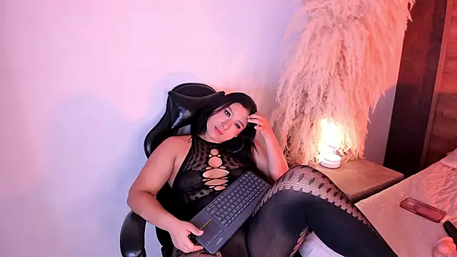 CristineRainn_ webcam