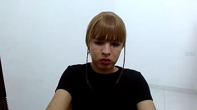 estefania224 webcam