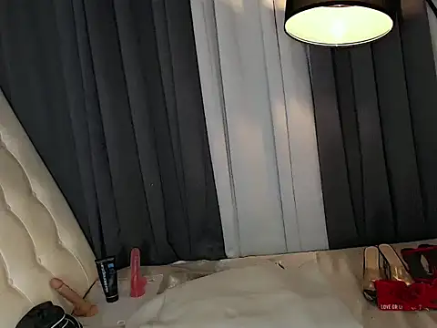 Foxxy_Barbie webcam
