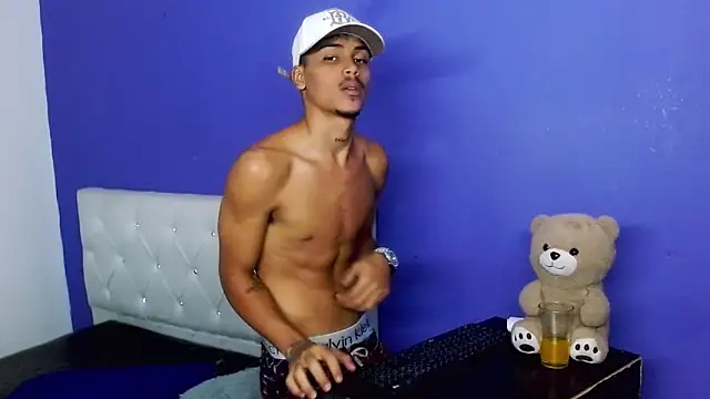 Angel_foxc13 webcam