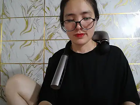 Lyzizi_lovely09 webcam