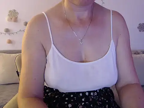 YourfantasyGiuly webcam