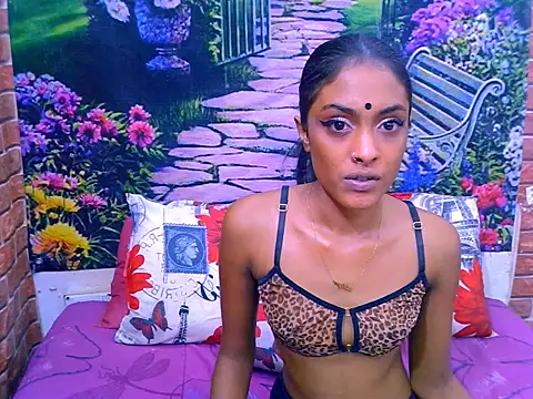 IndianPretty14u2Luv webcam