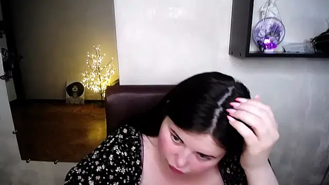 Emily_Mo webcam