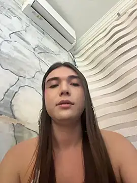 saracaball_ webcam