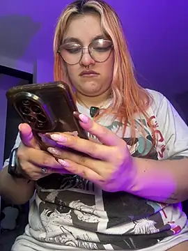Sophia_Weest99 webcam