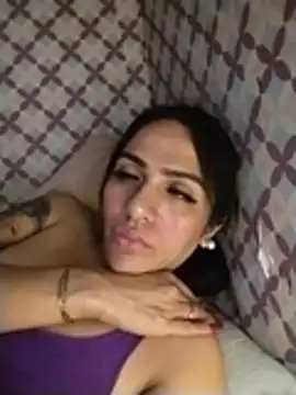 Yourbabyshane webcam