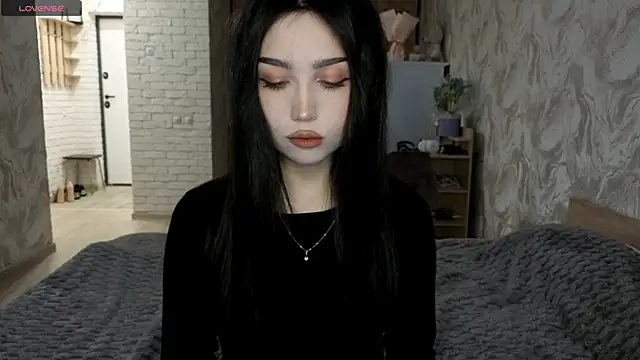 Qwami_Amie webcam
