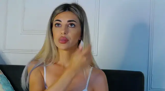 IvyLustt webcam