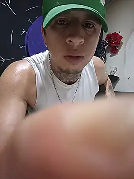 Valentino_DominusDirty webcam