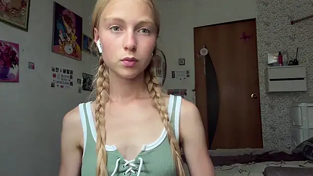 AliceGilbert_ webcam