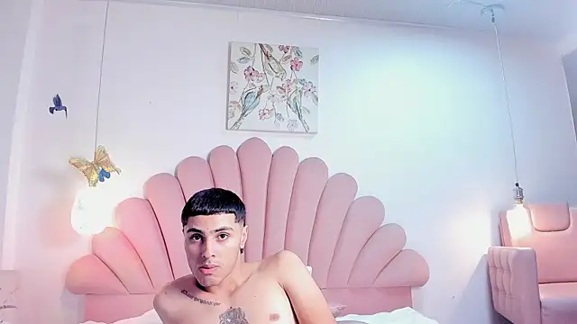 BiancaAndDominic webcam