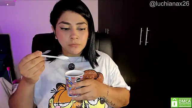 lucy26_ webcam