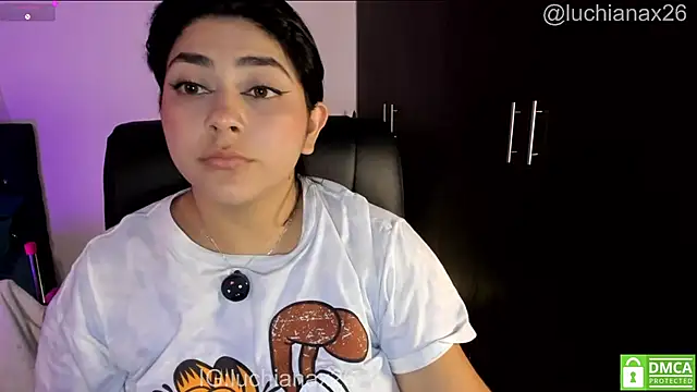 lucy26_ webcam