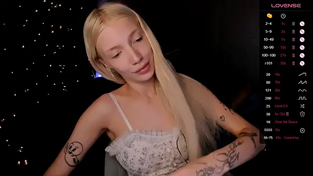 AnyaTaylor_ webcam