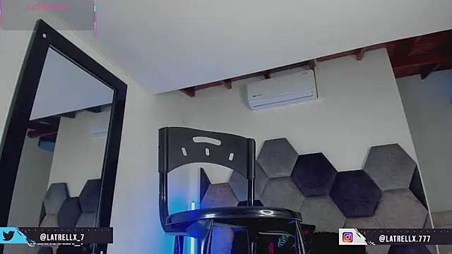 latrellx7's live room