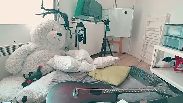 CeriseLapine webcam