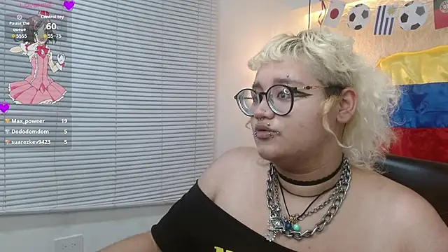 Echypyon_ live cam on StripChat