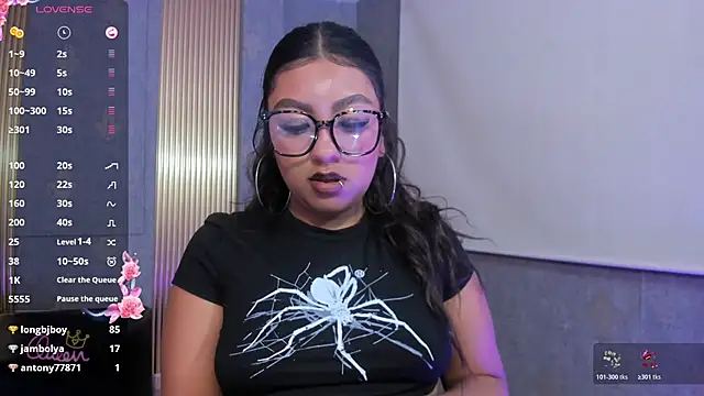 Laulin_tay webcam