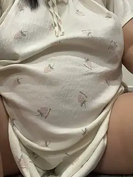 Mira-23 live cam on StripChat