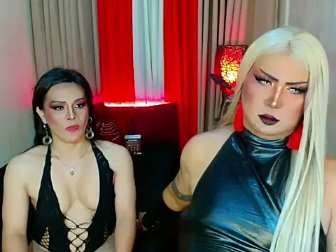 Wildest_Slave_Huntress webcam