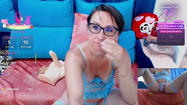 SexyNicolleX live cam on StripChat