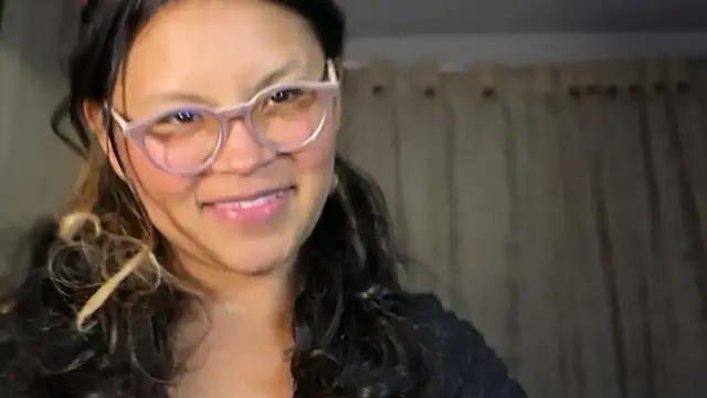 You_Ana31 live cam on StripChat
