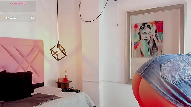 curly_babe webcam