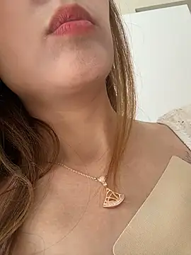 okgirl_23 webcam