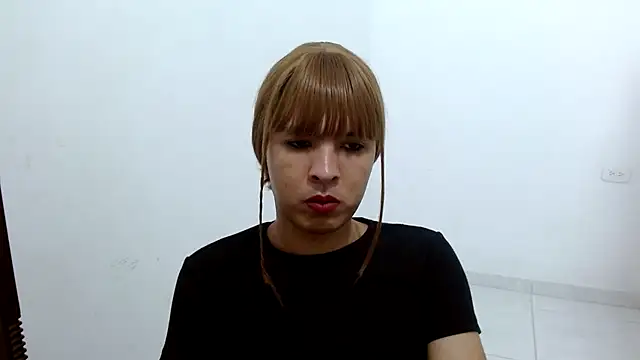 estefania224 webcam
