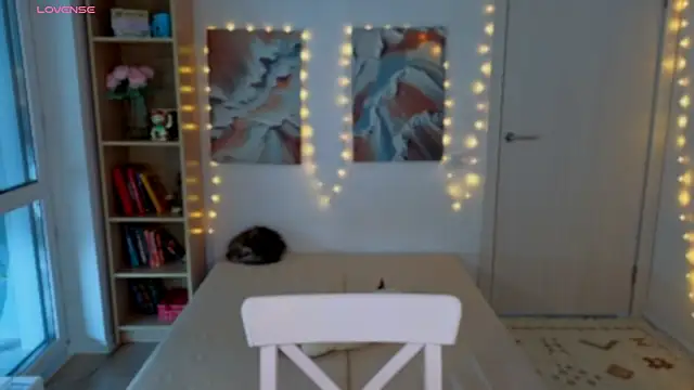 MilenaSaint webcam
