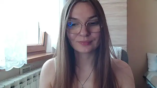 LooveELLYx webcam