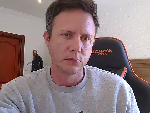TroyDieselXXX webcam