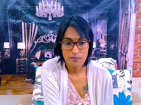 IndianRebel4u2Luv webcam