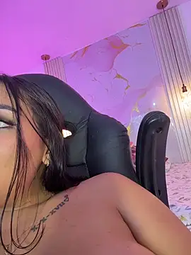 amber_white15 webcam