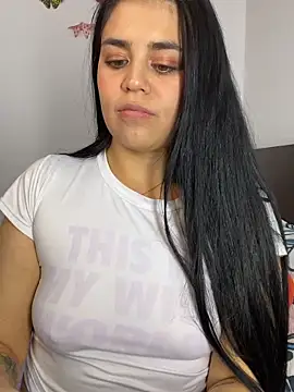 sophyy_white webcam