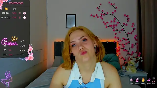 DellaRows webcam