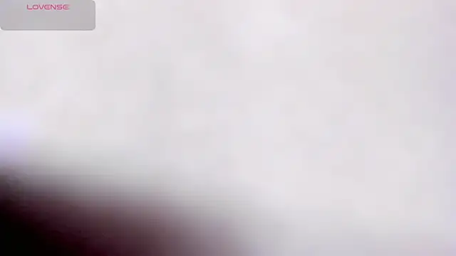 CALLMEATENEA webcam